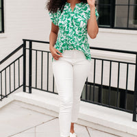 Lizzy Cap Sleeve Top in Emerald and White Floral