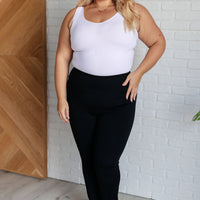 Magic Skinny 28" Pants in Black