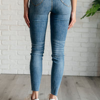 Nicole Tummy Control Skinny Jeans in Vintage Wash