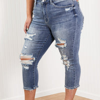 Judy Blue Wren Full Size Distressed Mid-Rise Denim Capri