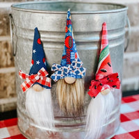 Patriotic gnome magnets