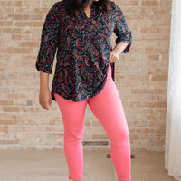 Magic Ankle Crop Skinny Pants in Spring Strawberry