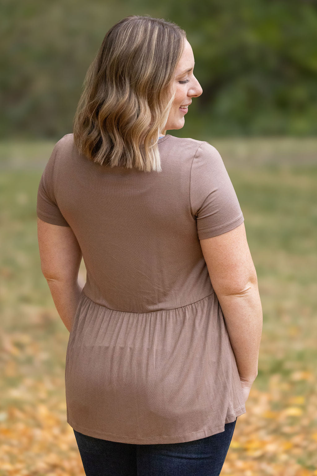 IN STOCK Sarah Ruffle Short Sleeve - Mocha | Women&