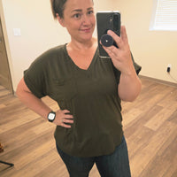 IN STOCK Sierra Pocket Top - Olive FINAL SALE