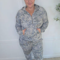 IN STOCK Shorter Halfzip Hoodie - Camo