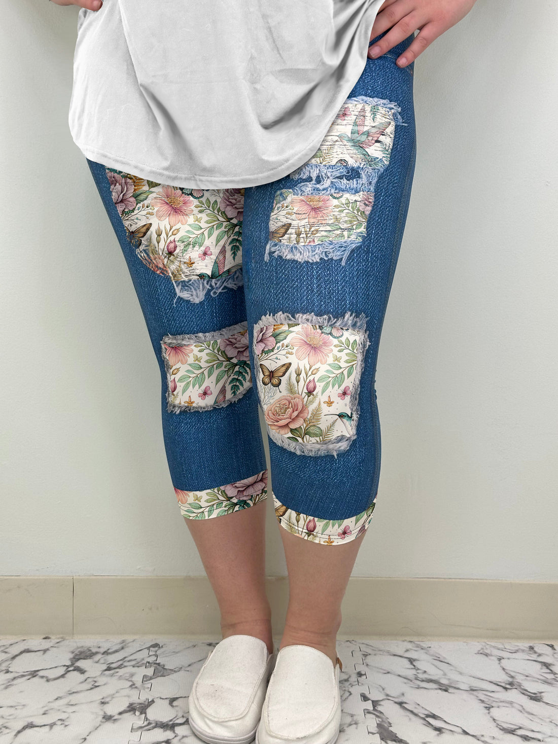 Hummingbird Denim Capri w/ Pockets | Run Ends 2/24 | ETA 42 Days