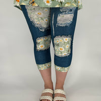 Daisy Butterfly Denim Capri w/ Back Pockets