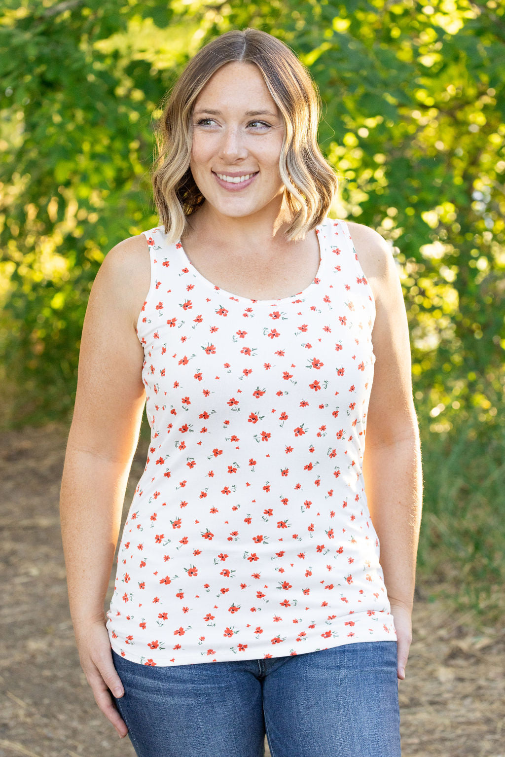 IN STOCK Luxe Crew Tank - Micro Ivory Floral | Women&