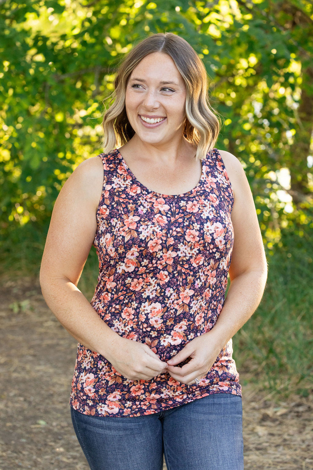 IN STOCK Luxe Crew Tank - Navy Floral Mix | Women&