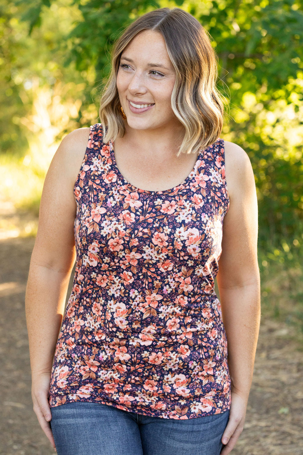 IN STOCK Luxe Crew Tank - Navy Floral Mix | Women&