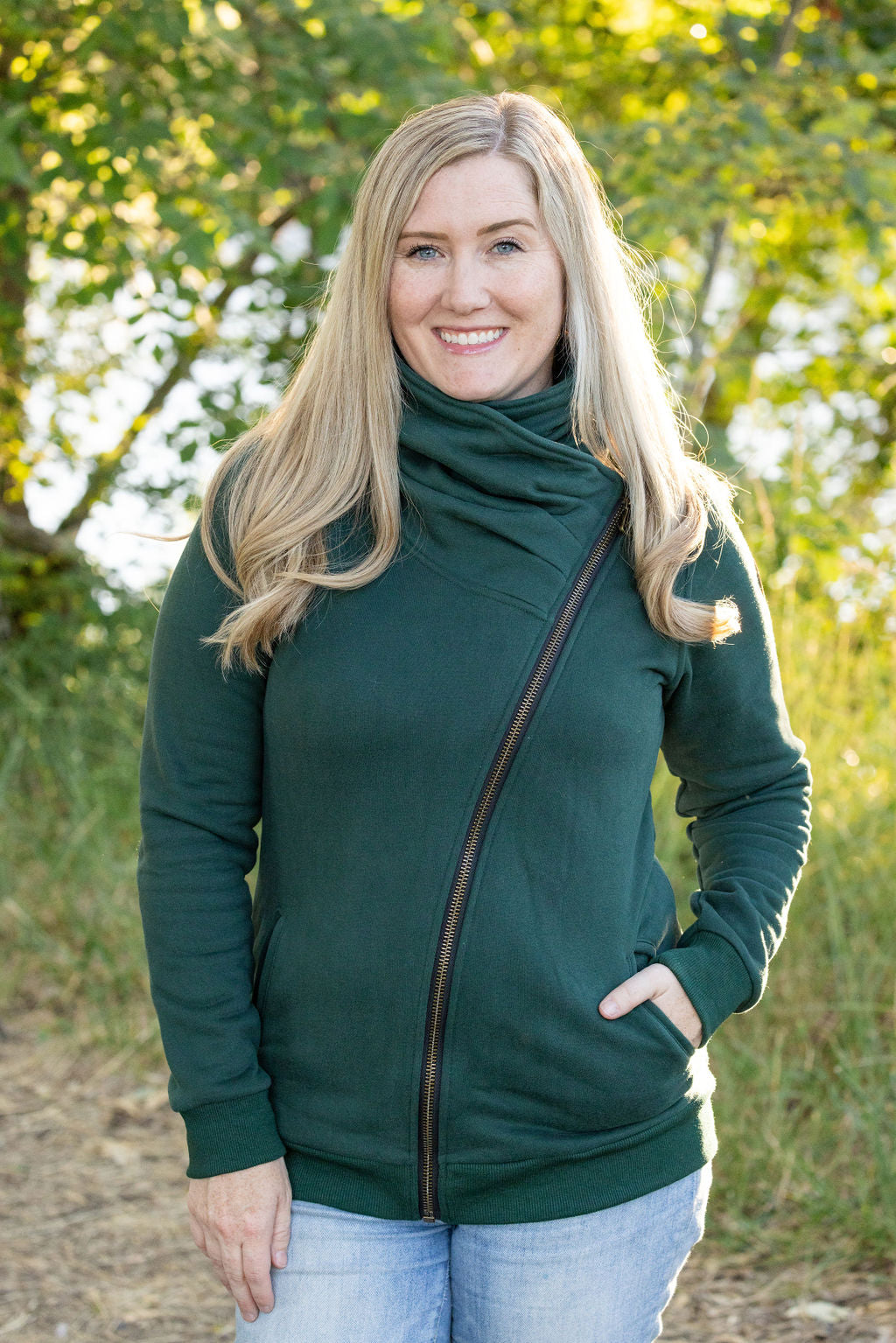 IN STOCK Quinn ZipUp Cowl - Evergreen | Women&