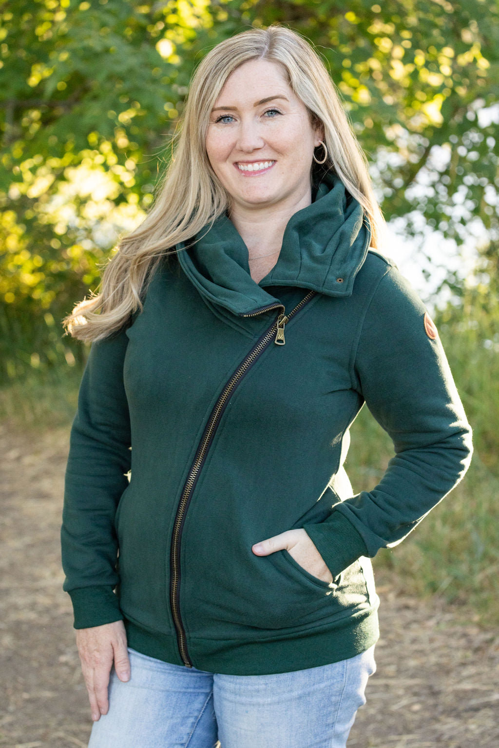 IN STOCK Quinn ZipUp Cowl - Evergreen | Women&