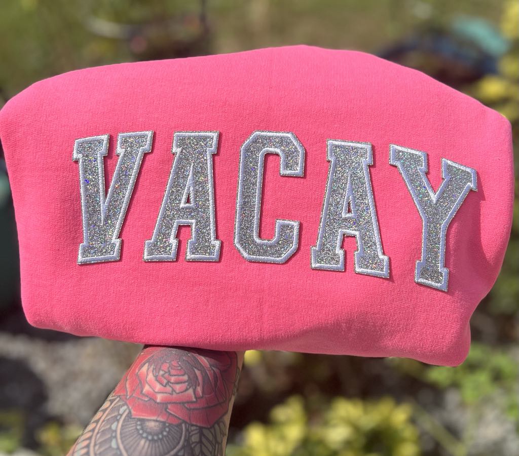 VACAY GLITTER EMBROIDERED PATCH NEON PINK