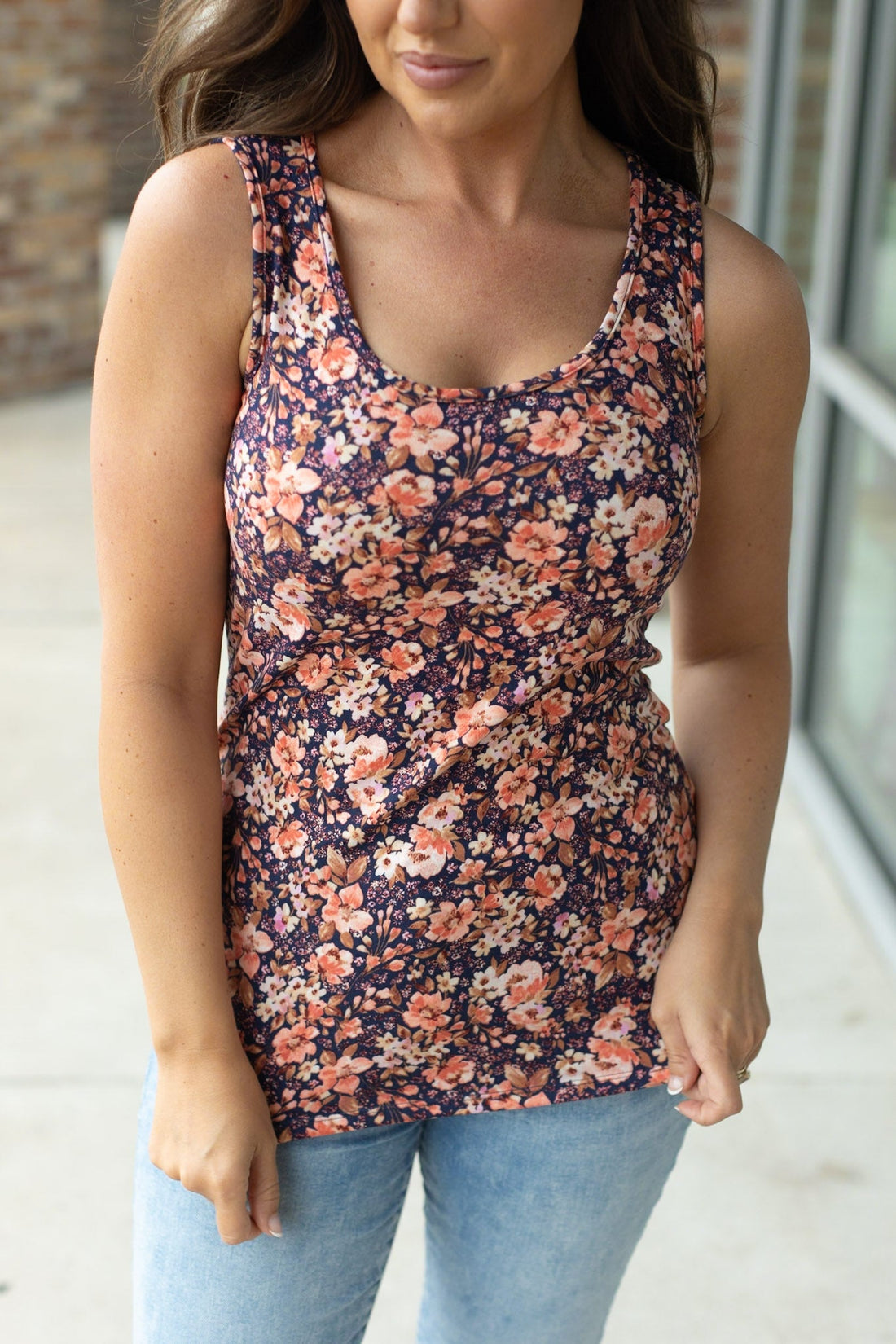 IN STOCK Luxe Crew Tank - Navy Floral Mix | Women&