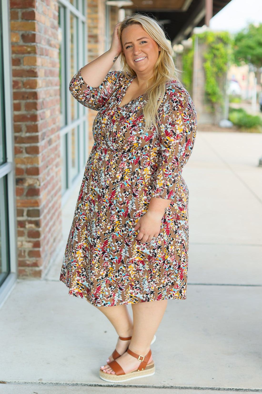 IN STOCK Taylor Dress - Mocha Floral | Women&