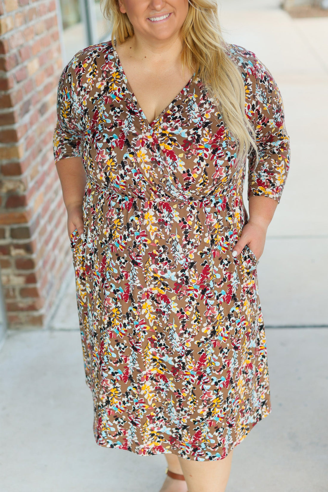 IN STOCK Taylor Dress - Mocha Floral | Women&