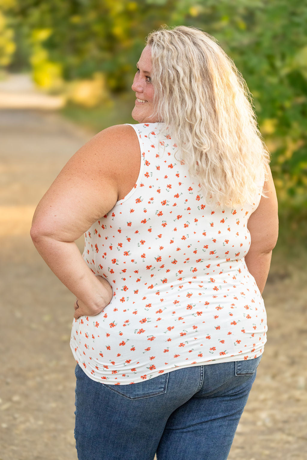 IN STOCK Luxe Crew Tank - Micro Ivory Floral | Women&