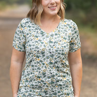 IN STOCK Sophie Pocket Tee - Green Floral