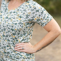 IN STOCK Sophie Pocket Tee - Green Floral