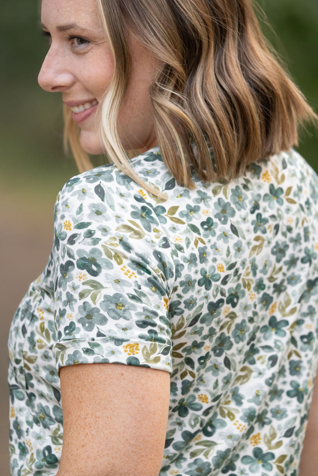 IN STOCK Sophie Pocket Tee - Green Floral