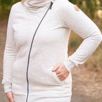 IN STOCK Quinn ZipUp Cowl - Oatmeal