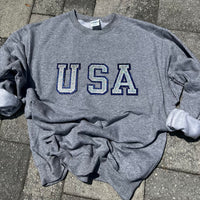 USA GLITTER EMBROIDERED PATCH SWEATSHIRT