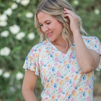 IN STOCK Raelynn V-Neck Top - Petal Gardens