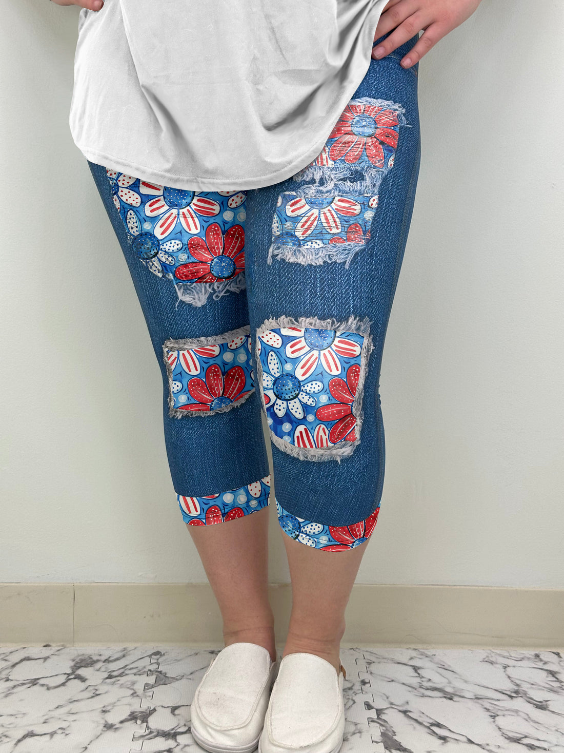 Patriotic Floral Denim Capri w/ Pockets | Run Ends 2/24 | ETA 42 Days