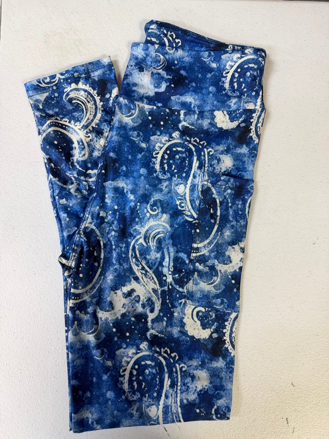 Jazzy Blue Paisley Leggings w/ Pockets
