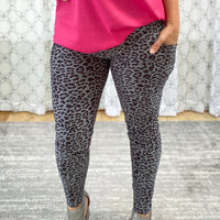 The Perfect Pocket Leggings in Snow Leopard