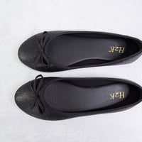 Touch of Magic Flats in Black