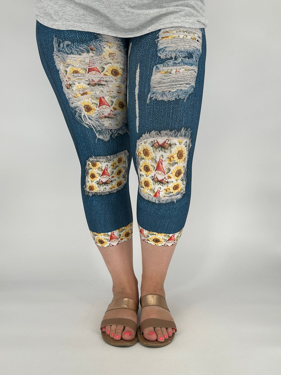 Denim Sunflower Gnome Capri w/ Pockets