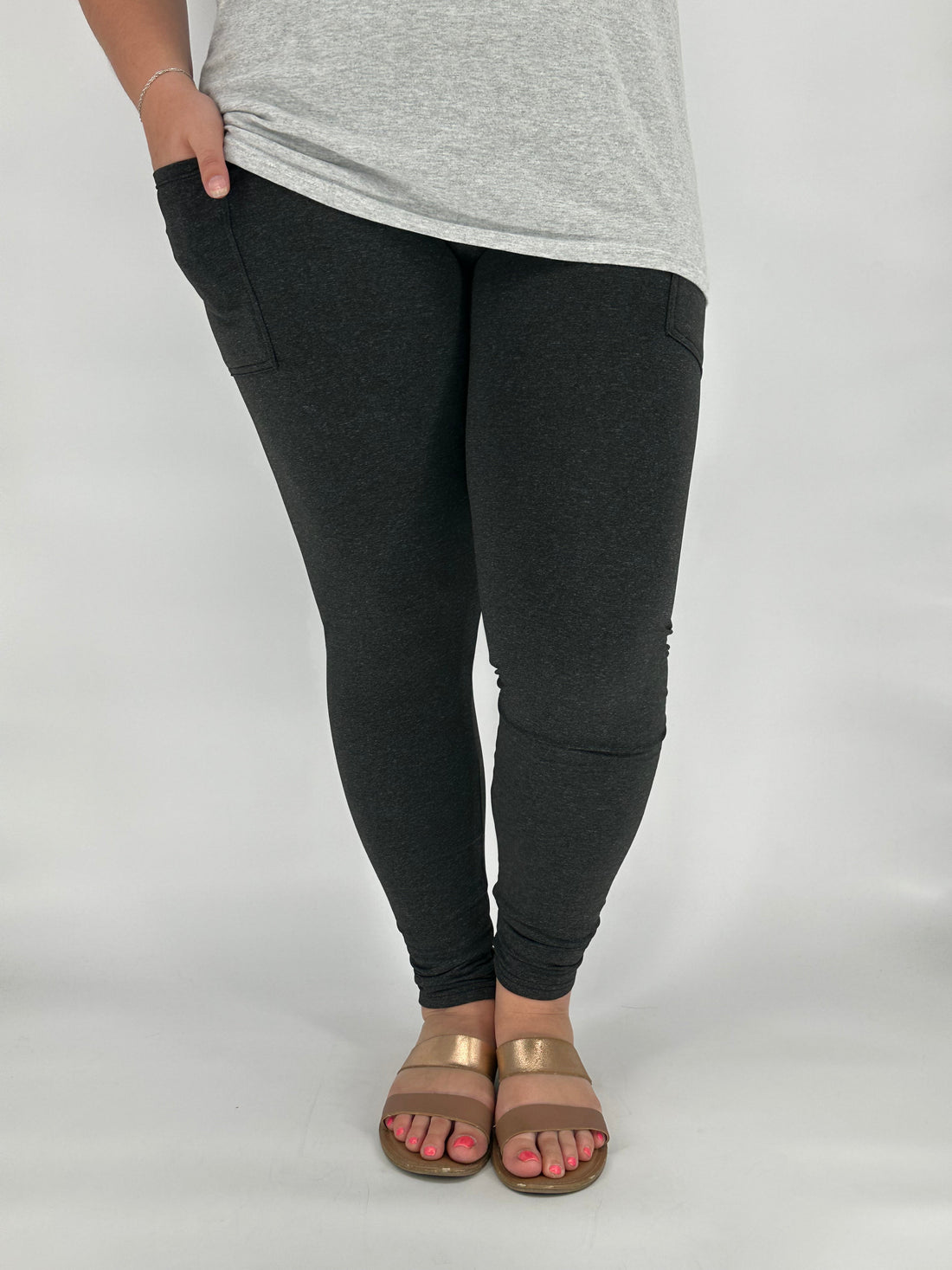Black Heathered Fleece Leggings w/ Pockets