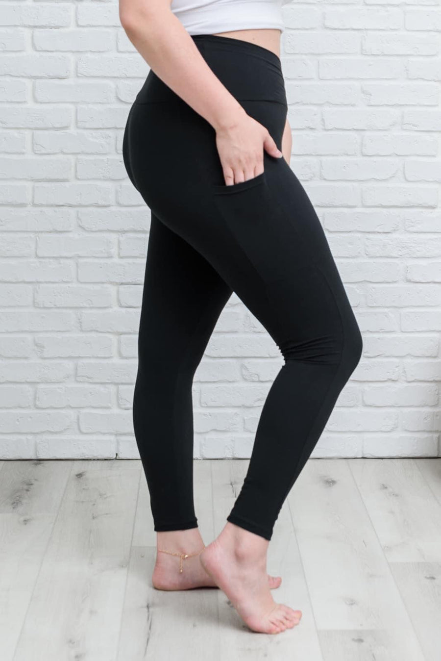 Anchored Arrows Full length pocket leggings