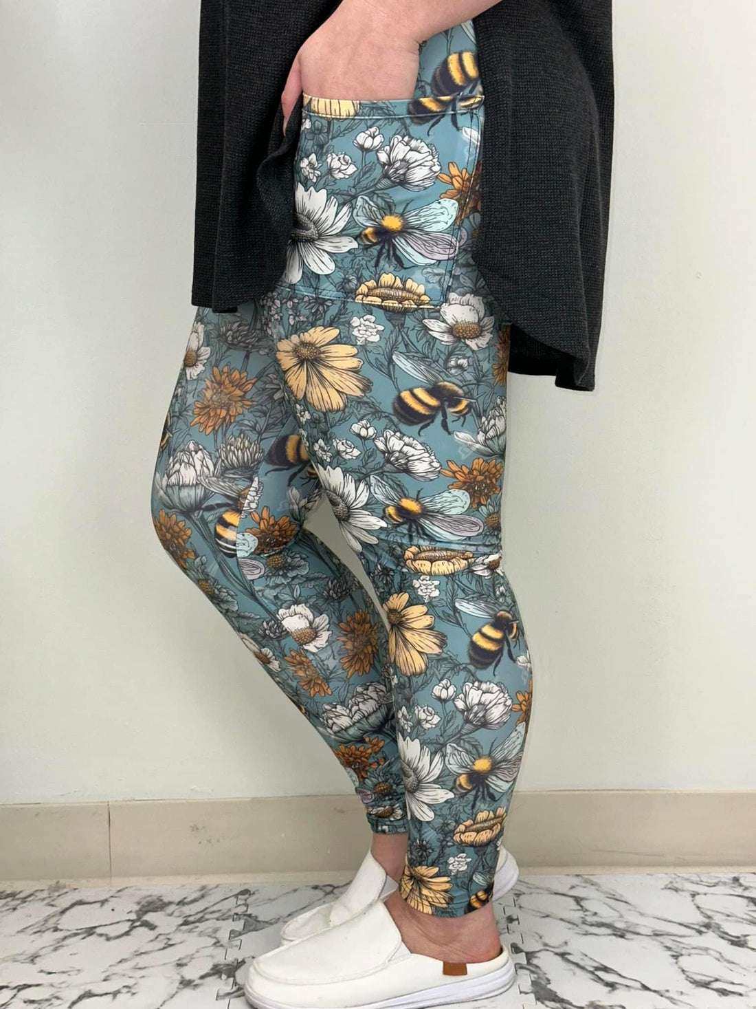 TL brand printed leggings