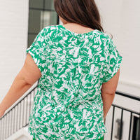 Lizzy Cap Sleeve Top in Emerald and White Floral