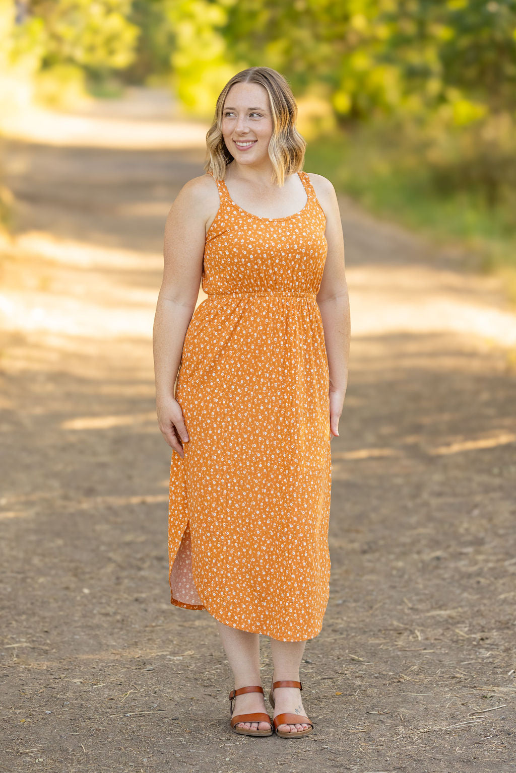 IN STOCK Reagan Ribbed Midi Dress - Pumpkin Floral | Women&