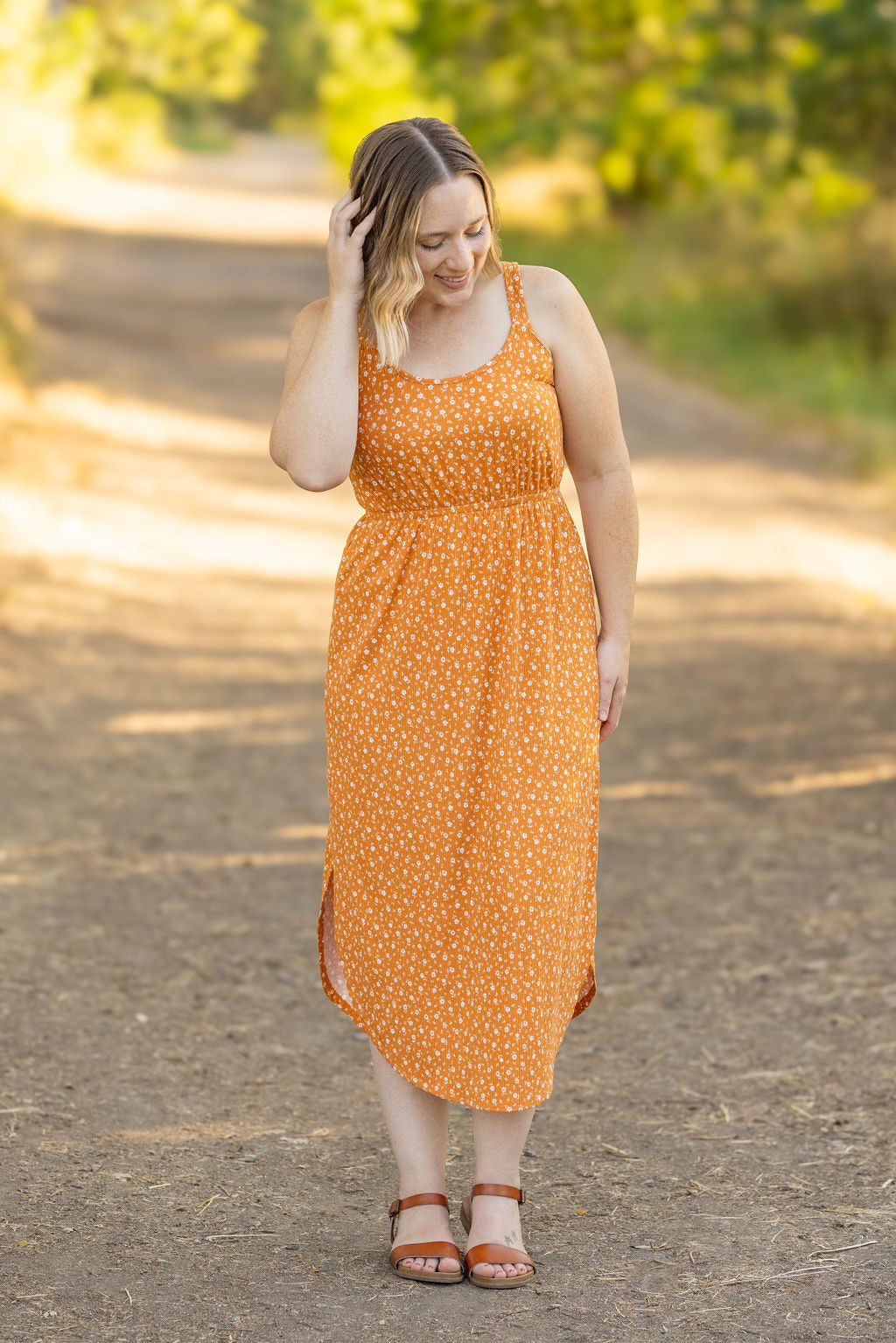 IN STOCK Reagan Ribbed Midi Dress - Pumpkin Floral | Women&