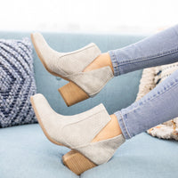 Tarim Bootie in Grey