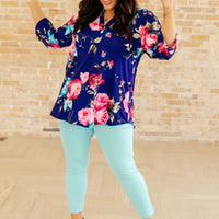 Magic Ankle Crop Skinny Pants in Aqua