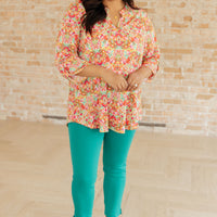 Magic Ankle Crop Skinny Pants in Kelly Green