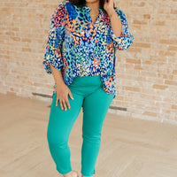 Magic Ankle Crop Skinny Pants in Kelly Green