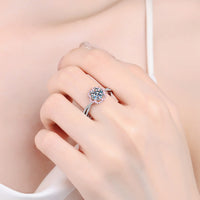 1 Carat Moissanite Flower-Shaped Crisscross Ring