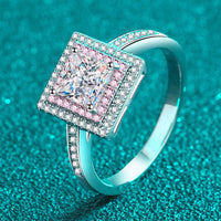 Stay Elegant 1 Carat Moissanite Ring