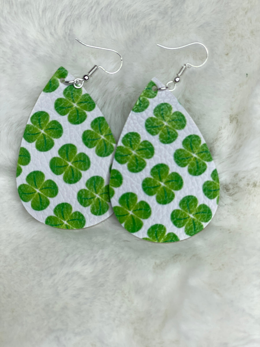 4 leaf clover earring