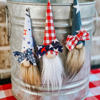 Patriotic gnome magnets