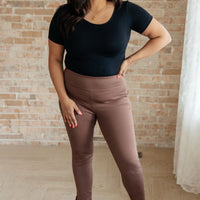 Magic Ankle Crop Skinny Pants in Dark Brown