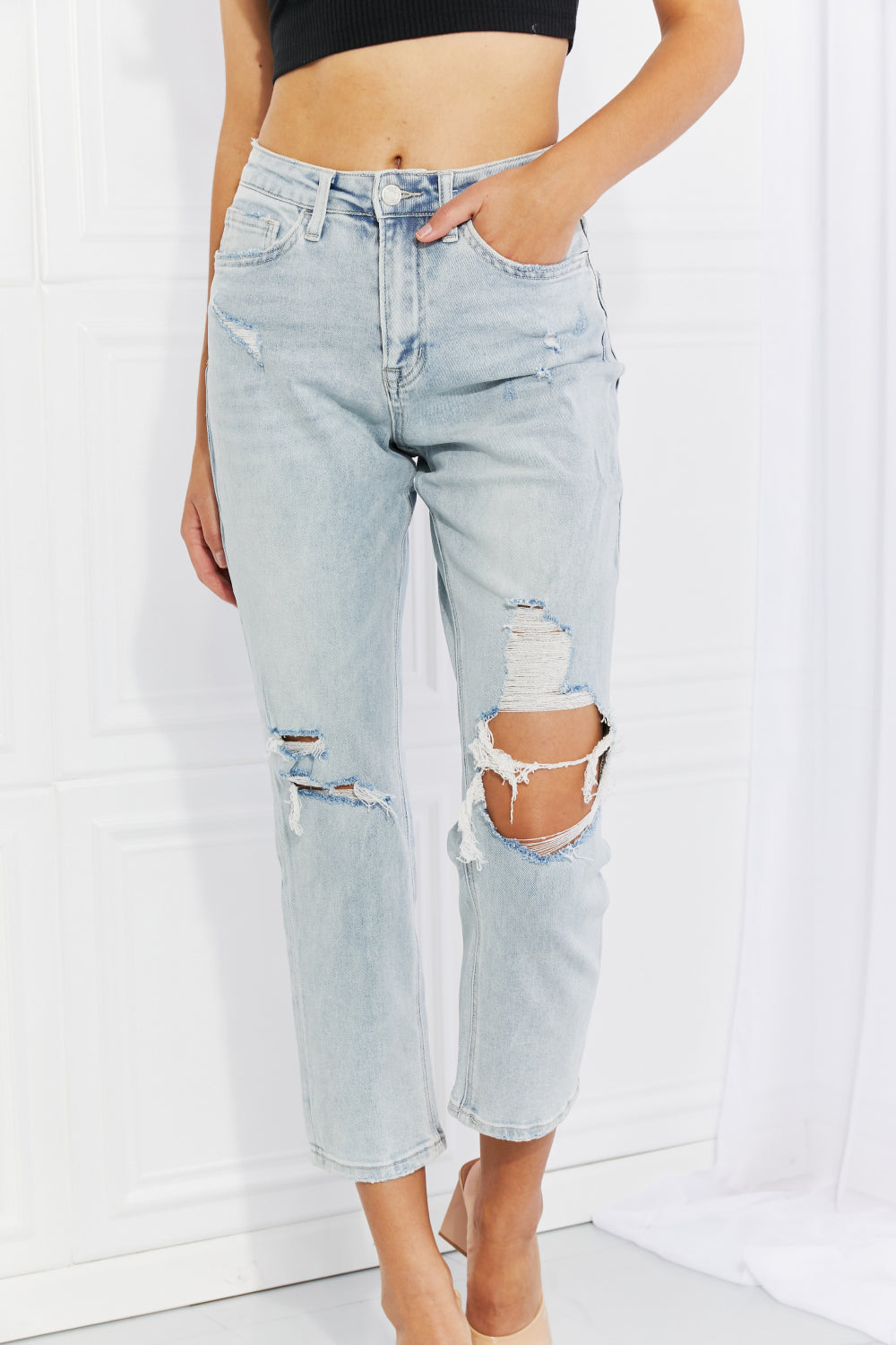 VERVET Stand Out Full Size Distressed Cropped Jeans